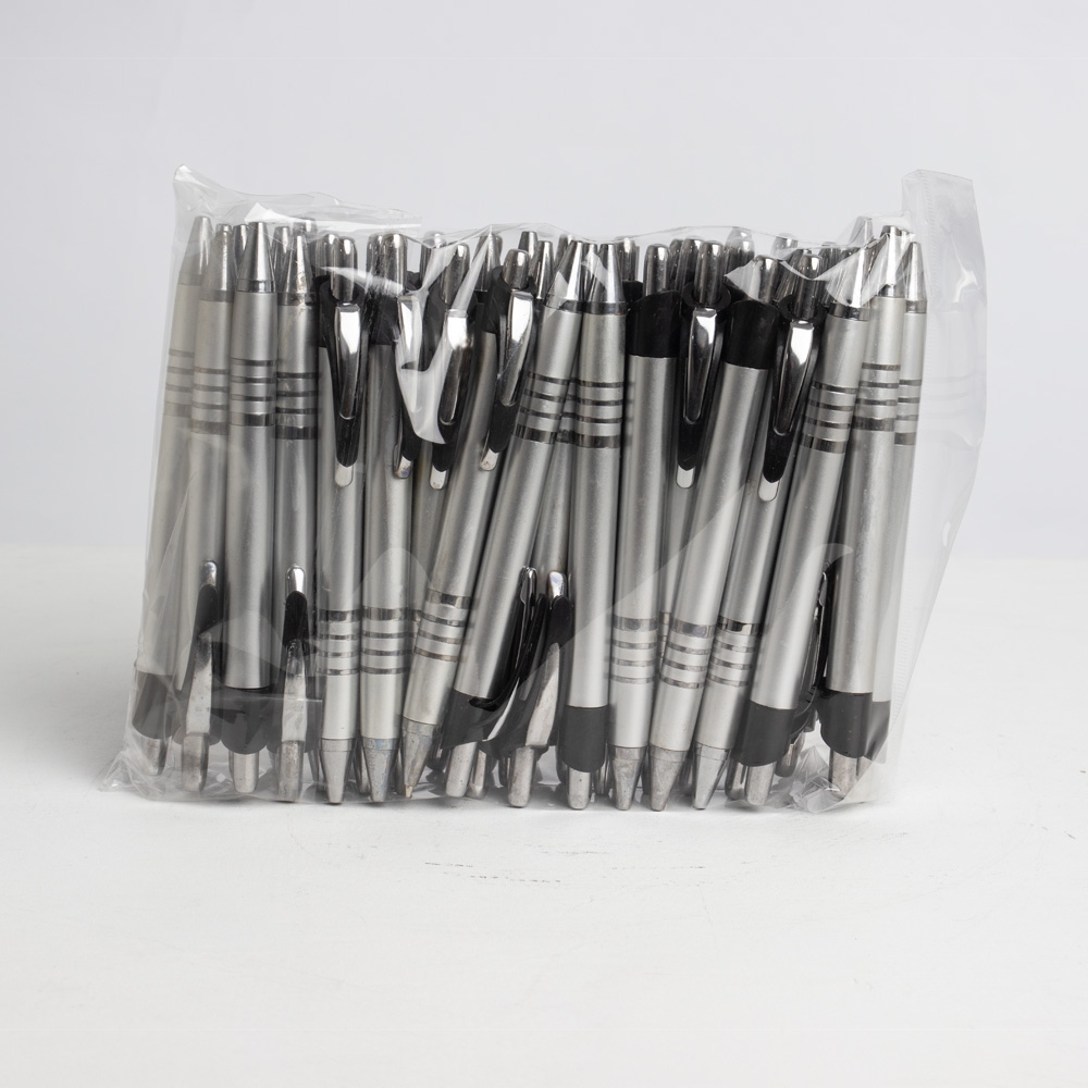 Pacote com Canetas Plásticas